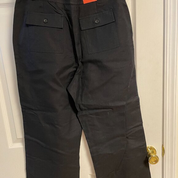 Women's Croft and Barrow capris black size 10 black NWT - Picture 2 of 2